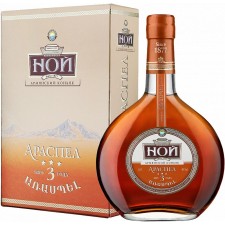 Коньяк "Ной Араспел" 3-летний, в подарочной коробке, 0.5 л