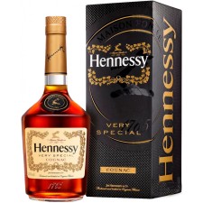 Коньяк "Hennessy" V.S, gift box, 0.7 л Коньяк "Hennessy" V.S, gift box, 0.7 л